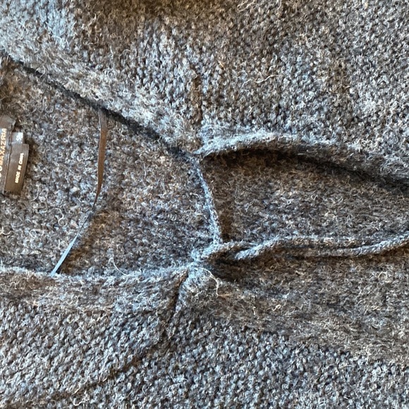 BCBG Maxazria oversized poncho/cardigan/sweater - Picture 7 of 9